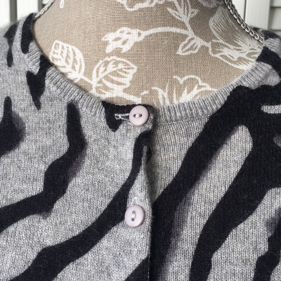 Cashmere Animal Print Cardigan Black Gray S - Picture 2 of 16